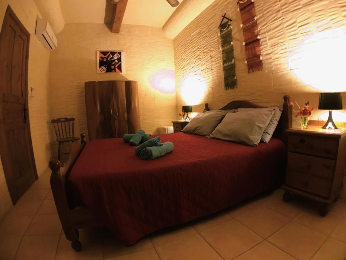 Il-Pergla Ad Hoc B&B מראה חיצוני תמונה
